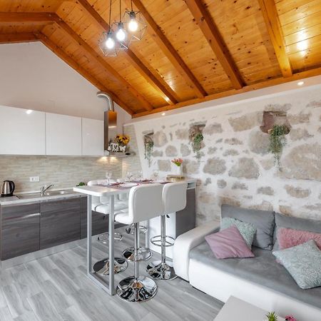 Little Stone House Apartment Buici  Exterior photo