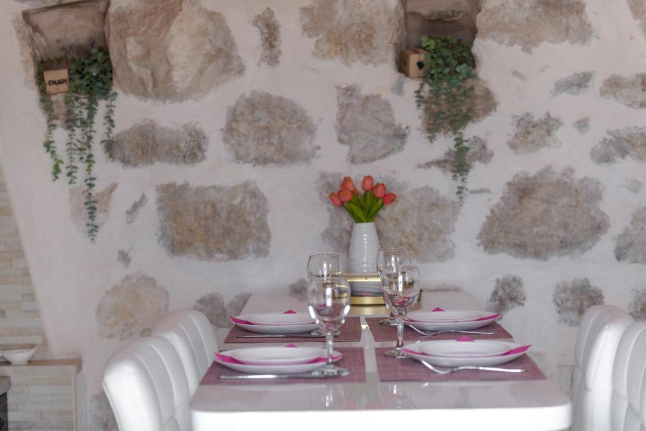 Little Stone House Apartment Buici  Exterior photo
